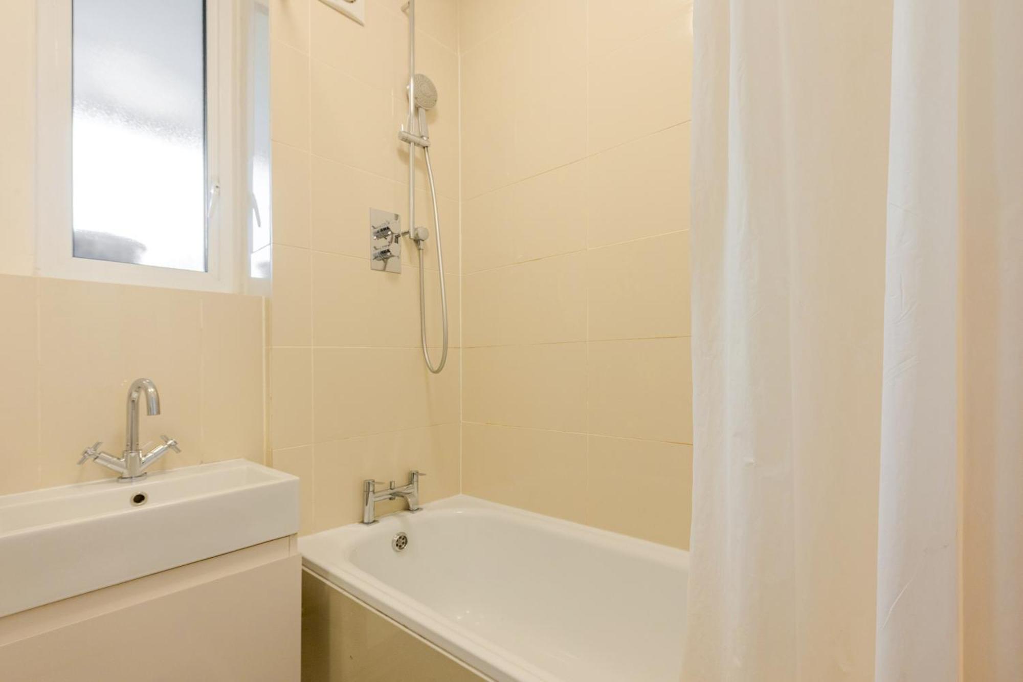 Apartment Bright Modern 1 Bedroom Flat, 5 Min To Vauxhall St *